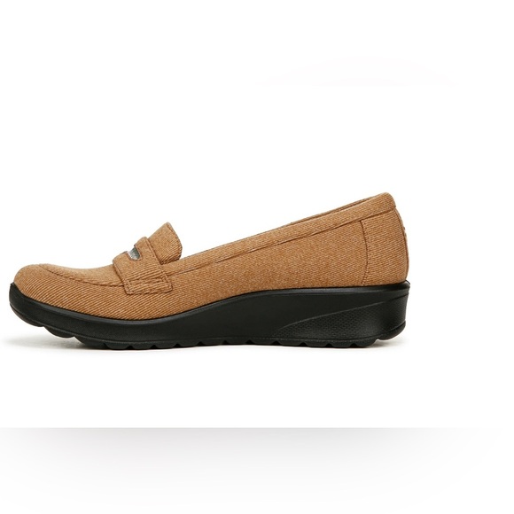 BZees For Lifestride Womens Gamma Slip-On Loafers - Medium & Wide Width - Picture 5 of 14